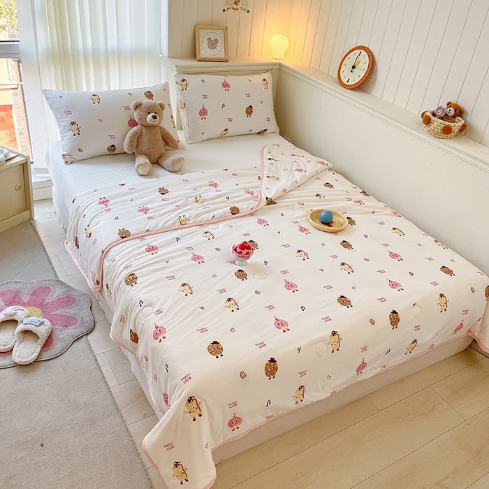 91家纺网 家纺一手货源 找家纺 桃子家居 2024新款A类高品质牛奶丝软糯针织棉夏被 针织棉-甜心饼干