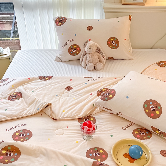 91家纺网 家纺一手货源 找家纺 桃子家居 2024新款A类高品质牛奶丝软糯针织棉夏被 针织棉-趣多多