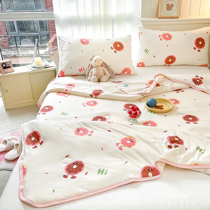 91家纺网 家纺一手货源 找家纺 桃子家居 2024新款A类高品质牛奶丝软糯针织棉夏被 针织棉-甜甜圈