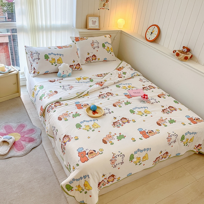 91家纺网 家纺一手货源 找家纺 桃子家居 2024新款A类高品质牛奶丝软糯针织棉夏被 针织棉-童年伙伴