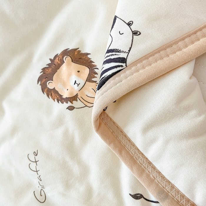 91家纺网 家纺一手货源 找家纺 桃子家居 2024新款A类高品质牛奶丝软糯针织棉夏被 针织棉-森林派对