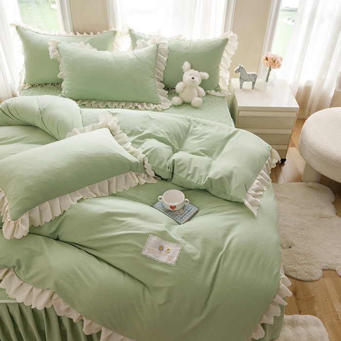 91家纺网 家纺一手货源 找家纺 丝印良品 2024新款四季款夹棉泡泡纱床裙床笠被套四件套 豆绿