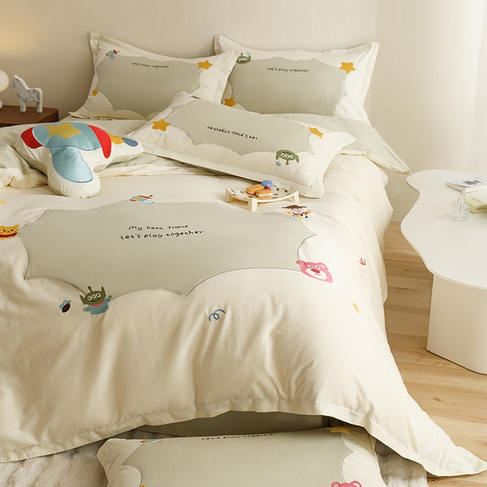 91家纺网 家纺一手货源 找家纺 欧冠家纺 2024新款全棉床笠绣花卡通刺绣四件套巴斯光年系列 巴斯光年-豆绿