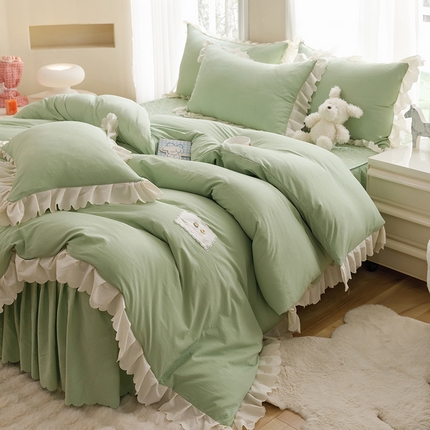 91家纺网 家纺一手货源 找家纺 丝印良品 2024新款四季款夹棉泡泡纱床裙床笠被套四件套 豆绿