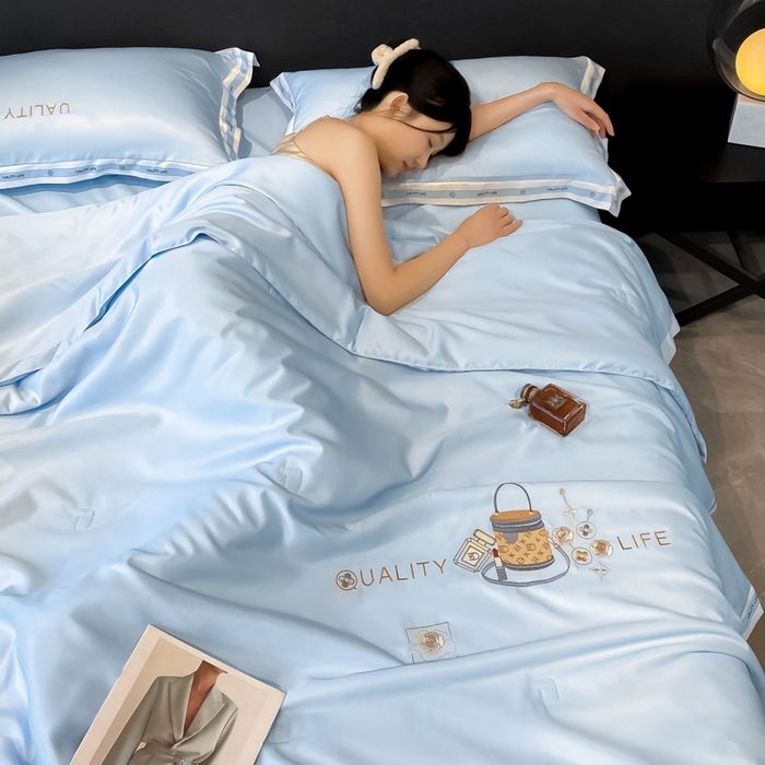 91家纺网 家纺一手货源 找家纺 （总）欧冠家纺 2024新款大牌风水洗真丝绣花床笠被套夏被四件套 路易系列