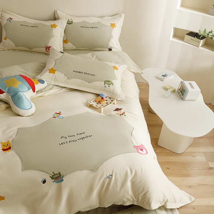 91家纺网 家纺一手货源 找家纺 欧冠家纺 2024新款全棉床笠绣花卡通刺绣四件套巴斯光年系列 巴斯光年-豆绿