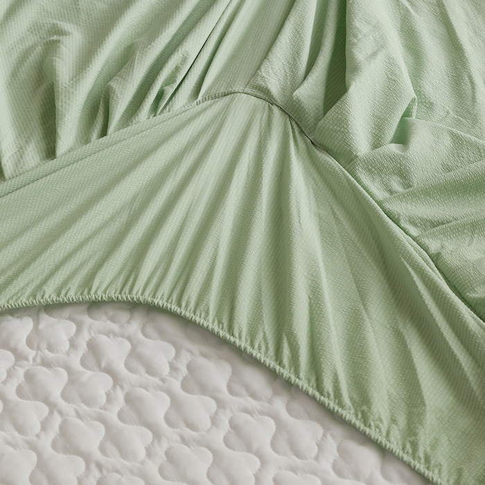 91家纺网 家纺一手货源 找家纺 丝印良品 2024新款四季款夹棉泡泡纱床裙床笠被套四件套 豆绿