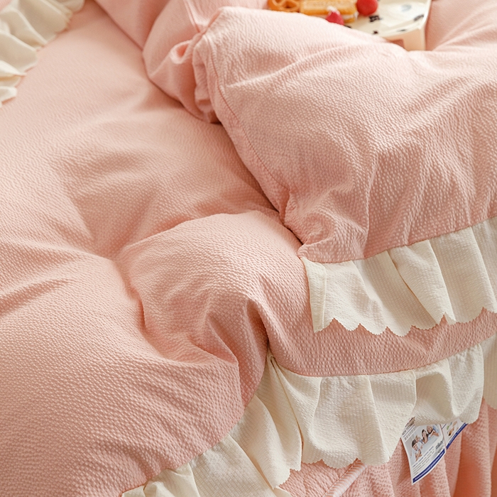 91家纺网 家纺一手货源 找家纺 欧冠家纺 2024新款四季款夹棉泡泡纱床裙床笠被套四件套 玉色