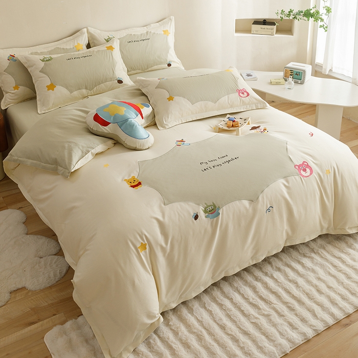 91家纺网 家纺一手货源 找家纺 欧冠家纺 2024新款全棉床笠绣花卡通刺绣四件套巴斯光年系列 巴斯光年-豆绿