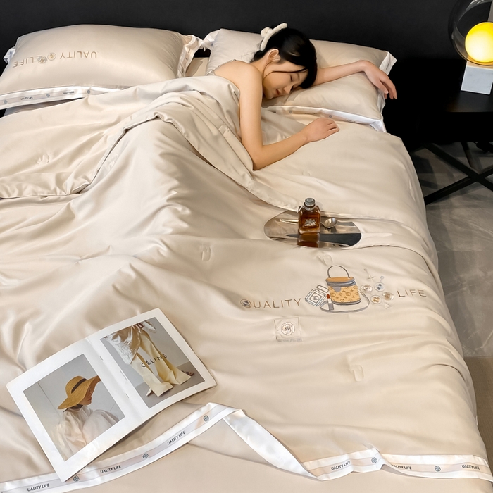 91家纺网 家纺一手货源 找家纺 欧冠家纺 2024新款大牌风水洗真丝绣花床笠被套夏被四件套 路易系列 路易-香槟