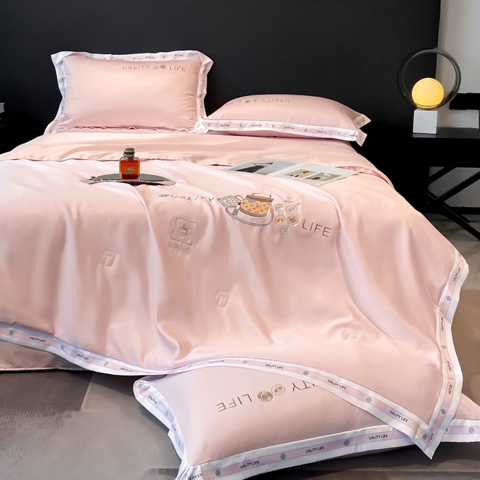 91家纺网 家纺一手货源 找家纺 欧冠家纺 2024新款大牌风水洗真丝绣花床笠被套夏被四件套 路易系列 路易-优雅粉