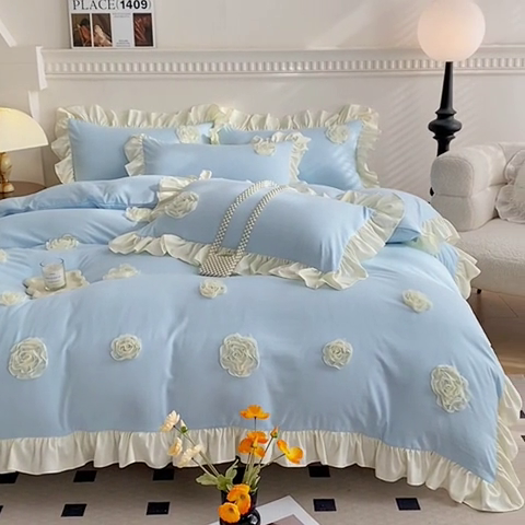 91家纺网 家纺一手货源 找家纺 水洗亲肤棉立体刺绣四件套公主风四件套 百花齐放-蓝