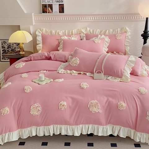 91家纺网 家纺一手货源 找家纺 水洗亲肤棉立体刺绣四件套公主风四件套 百花齐放-豆沙