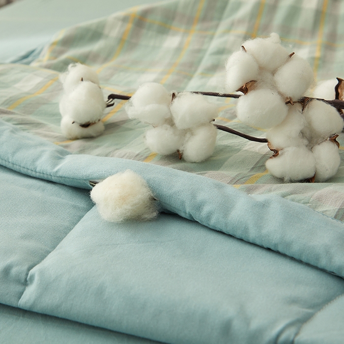 91家纺网 家纺一手货源 找家纺 暖阳 2025新款全棉色织棉花夏被 简兮绿