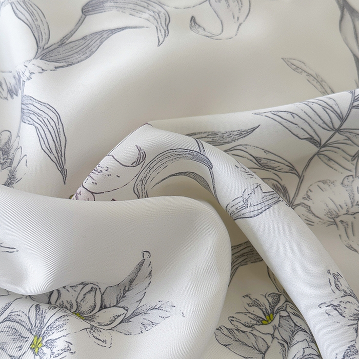 91家纺网 家纺一手货源 找家纺 娇逸家居 2025新款50支莱赛尔数码印花宽边拼角天丝四件套（可搭配同系列夏被和床盖） 书瑶