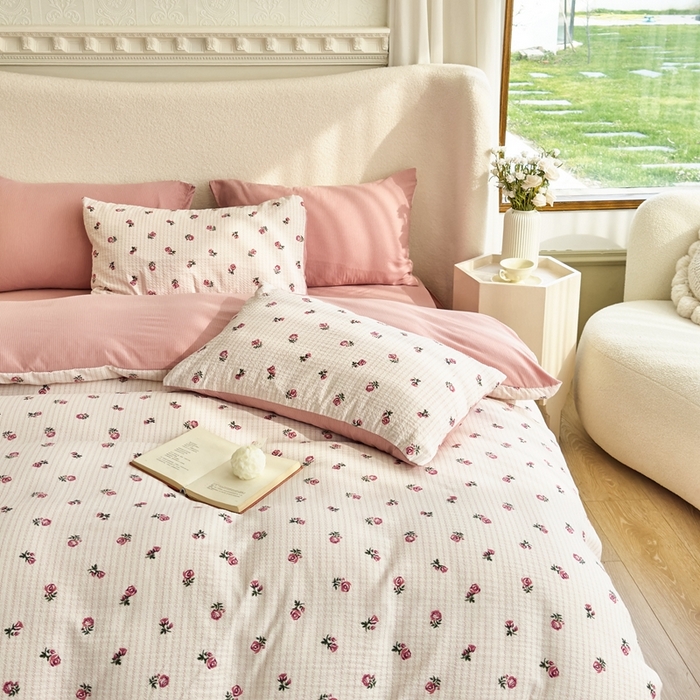 91家纺网 家纺一手货源 找家纺 梦莱斯 2024新款提花泡泡棉四件套 花季