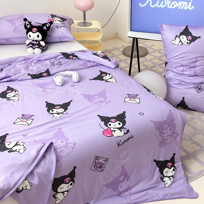 91家纺网 家纺一手货源 找家纺 木堇家居 2024新款三丽欧A类针织棉10%大豆纤维嵌绳款夏被 紫色库洛米