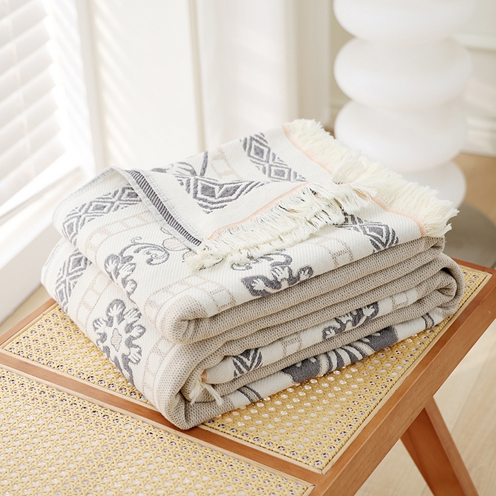 91家纺网 家纺一手货源 找家纺 朴尔 2024新款基拉尼风流苏花边全棉纱布毛巾被 林恩圣湖-灰