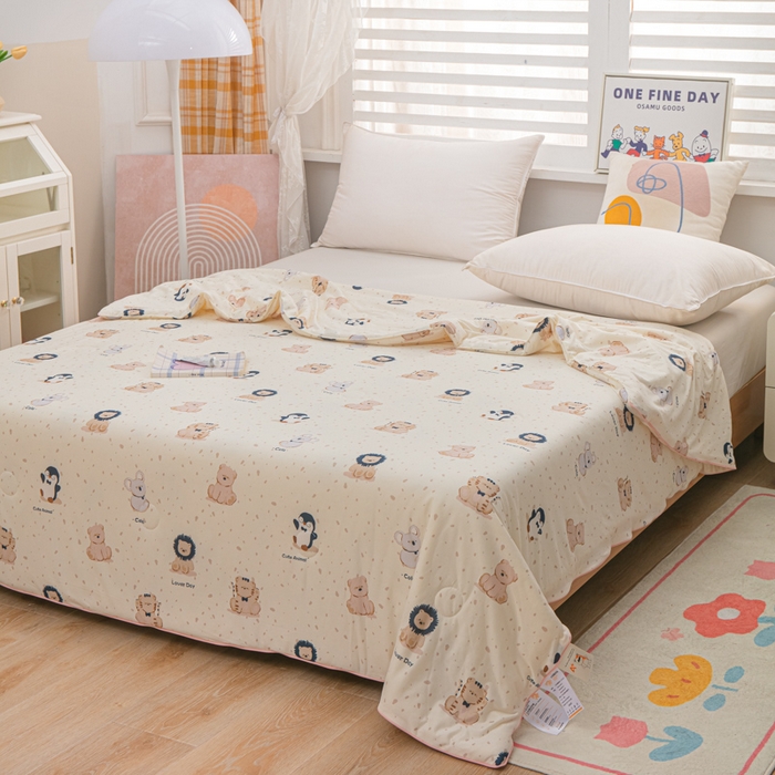 91家纺网 家纺一手货源 找家纺 眠优居 2024新款A类针织棉大豆纤维夏被 美好小狮熊