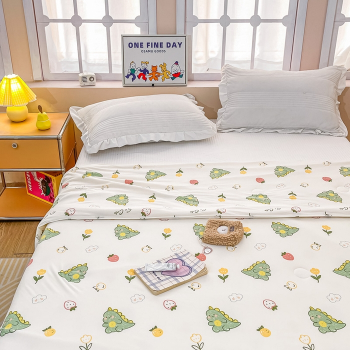 91家纺网 家纺一手货源 找家纺 眠优居 2024新款A类针织棉大豆纤维夏被 草莓恐龙