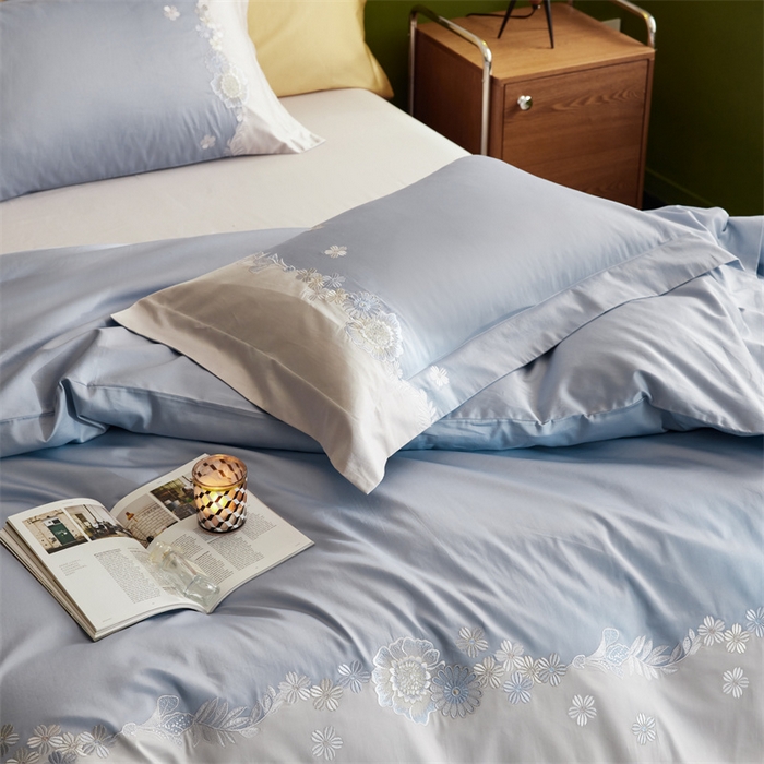 91家纺网 家纺一手货源 找家纺 （总）云胡 2024新款50支长绒棉宽边工艺刺绣四件套-兰茵