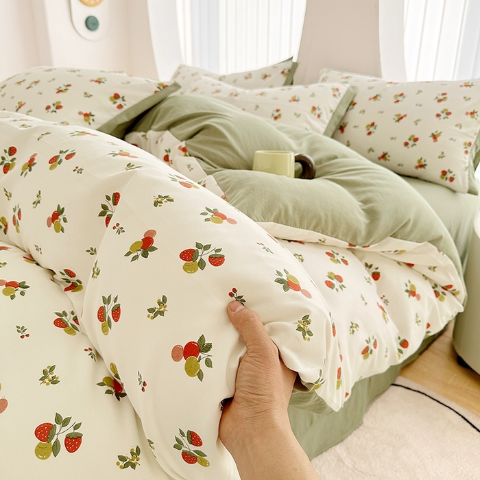 91家纺网 家纺一手货源 找家纺 卡普二店 2024新款A类水洗棉麻四件套 草莓园