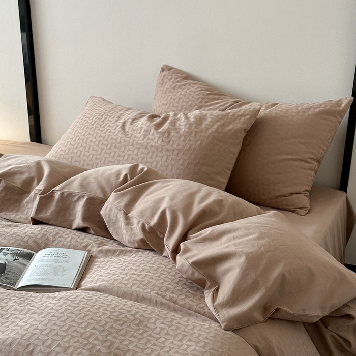 91家纺网 家纺一手货源 找家纺 玖弘 2024新款染色提花系列四件套 风车 奶咖