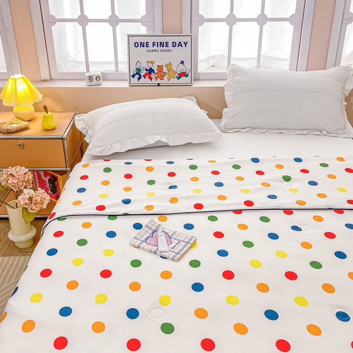 91家纺网 家纺一手货源 找家纺 眠优居 2024新款A类针织棉大豆纤维夏被 多彩波点