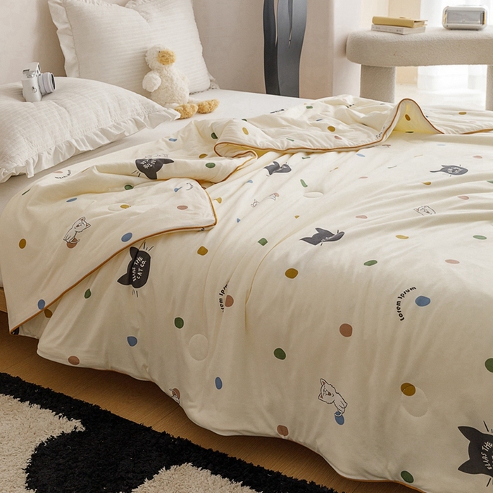 91家纺网 家纺一手货源 找家纺 优被业 2024新款针织棉大豆纤维被 波点猫