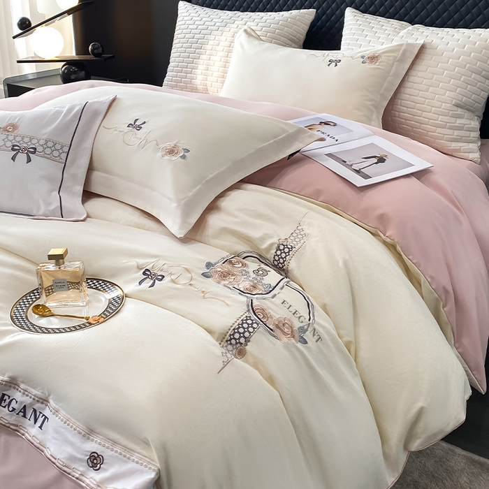 91家纺网 家纺一手货源 找家纺 棠颂 2025春夏全棉高奢优雅刺绣四件套--熙里（礼盒包装） 熙里-奶昔白