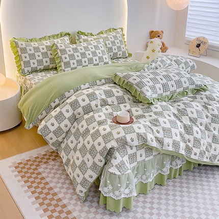 2024直播爆款泡泡棉床盖款四件套双层蕾丝花边夹棉床裙款三件套 香草绿