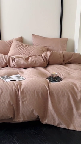 91家纺网 家纺一手货源 找家纺 玖弘 2024新款染色提花系列四件套 风车 奶咖