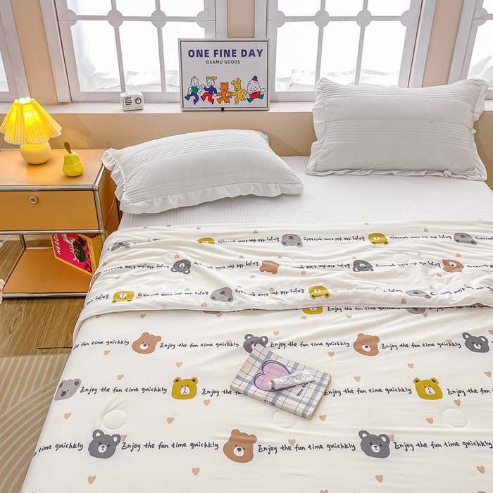 91家纺网 家纺一手货源 找家纺 眠优居 2024新款A类针织棉大豆纤维夏被 字母熊