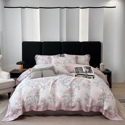 91家纺网 家纺一手货源 找家纺 （总）娇逸家居 2025新款50支莱赛尔数码印花宽边拼角天丝四件套（可搭配同系列夏被和床盖）