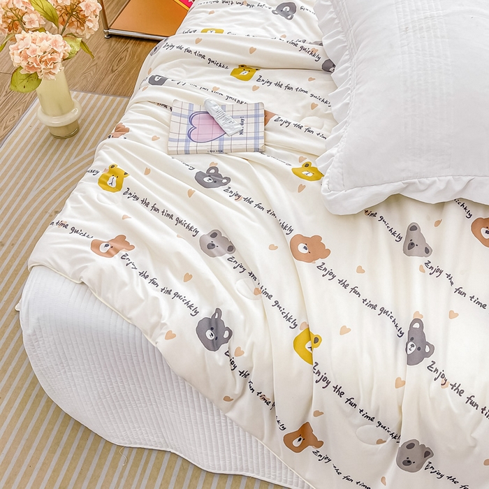 91家纺网 家纺一手货源 找家纺 眠优居 2024新款A类针织棉大豆纤维夏被 字母熊