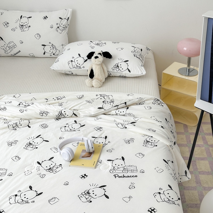 91家纺网 家纺一手货源 找家纺 木堇家居 2024新款三丽欧A类针织棉10%大豆纤维嵌绳款夏被 黑白帕恰狗