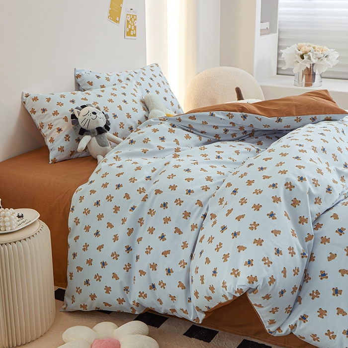 91家纺网 家纺一手货源 找家纺 一米阳光 2024新款小清新AB版全棉四件套 饼干熊