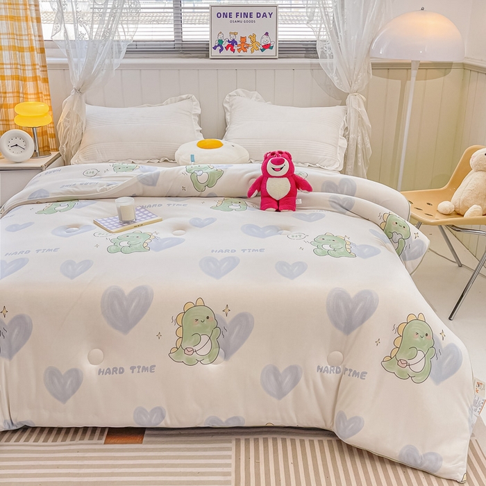 91家纺网 家纺一手货源 找家纺 眠优居 2024新款A类针织棉大豆纤维夏被 爱心恐龙