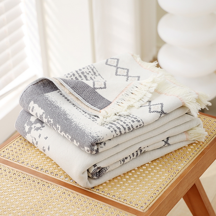 91家纺网 家纺一手货源 找家纺 朴尔 2024新款基拉尼风流苏花边全棉纱布毛巾被 罗马之恋-灰