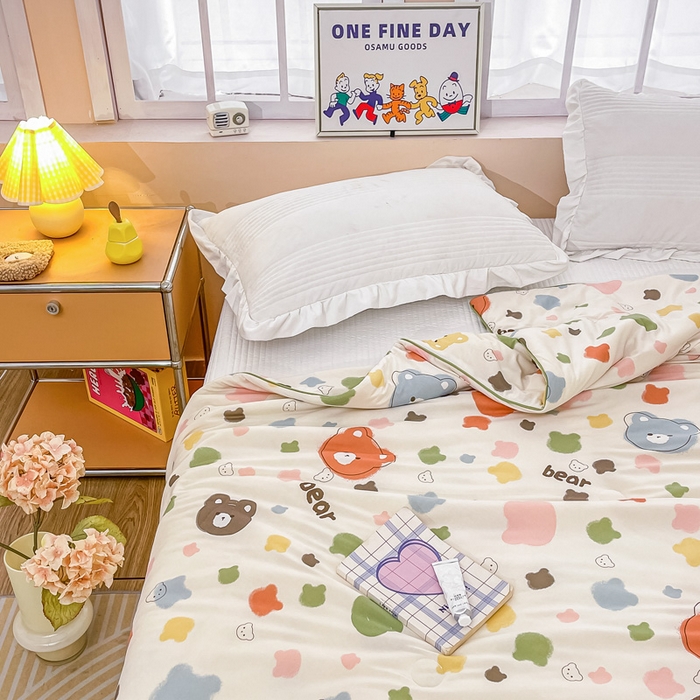 91家纺网 家纺一手货源 找家纺 眠优居 2024新款A类针织棉大豆纤维夏被 玩偶小熊