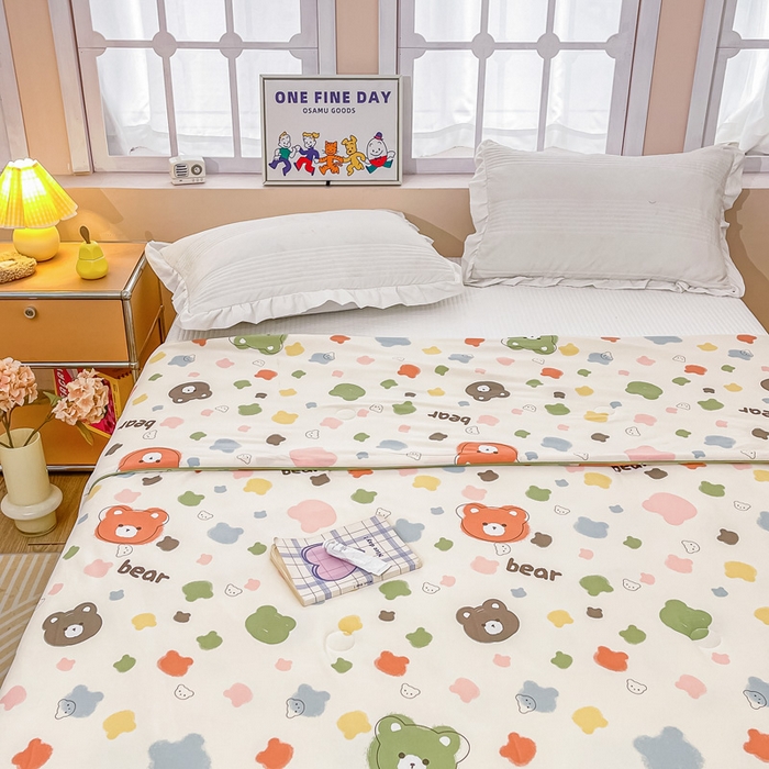 91家纺网 家纺一手货源 找家纺 眠优居 2024新款A类针织棉大豆纤维夏被 玩偶小熊