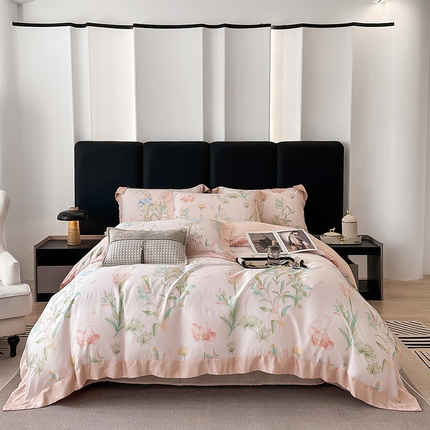 91家纺网 家纺一手货源 找家纺 （总）娇逸家居 2025新款50支莱赛尔数码印花宽边拼角天丝四件套（可搭配同系列夏被和床盖）