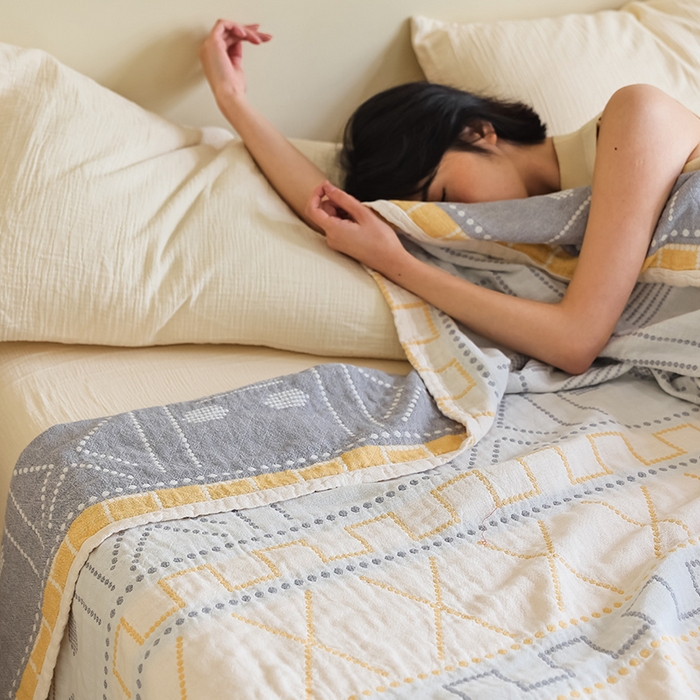 91家纺网 家纺一手货源 找家纺 朴尔 2024新款西部民族风全棉三层纱布毛巾被 贝拉-黄