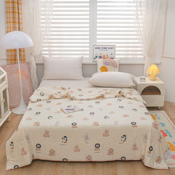 91家纺网 家纺一手货源 找家纺 眠优居 2024新款A类针织棉大豆纤维夏被 美好小狮熊