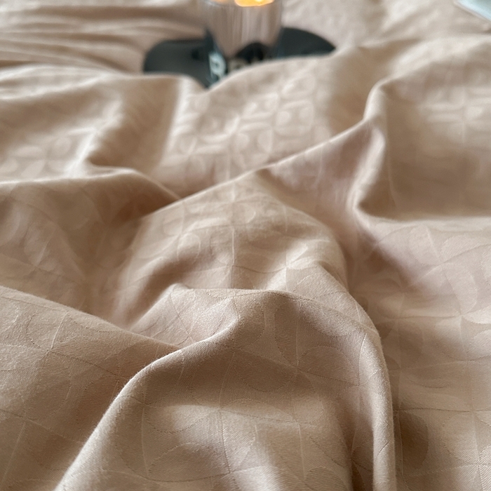 91家纺网 家纺一手货源 找家纺 玖弘 2024新款染色提花系列四件套 风车 奶咖