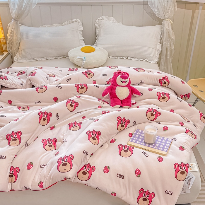 91家纺网 家纺一手货源 找家纺 眠优居 2024新款A类针织棉大豆纤维夏被 莓莓熊