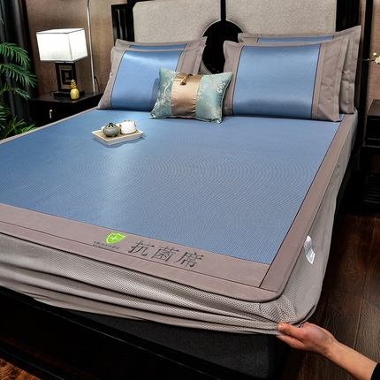 91家纺网 家纺一手货源 找家纺 小牛席业 2024新款小千鸟格经典款床笠款抗菌席 小千鸟格-经典抗菌席  (床笠款)-蓝色