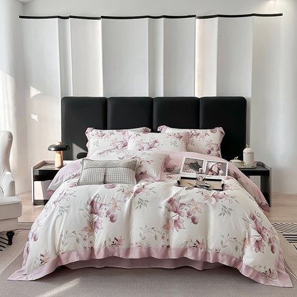 91家纺网 家纺一手货源 找家纺 （总）娇逸家居 2025新款50支莱赛尔数码印花宽边拼角天丝四件套（可搭配同系列夏被和床盖）