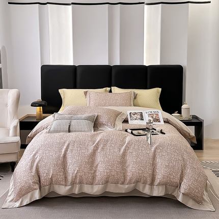 91家纺网 家纺一手货源 找家纺 （总）娇逸家居 2025新款50支莱赛尔数码印花宽边拼角天丝四件套（可搭配同系列夏被和床盖）