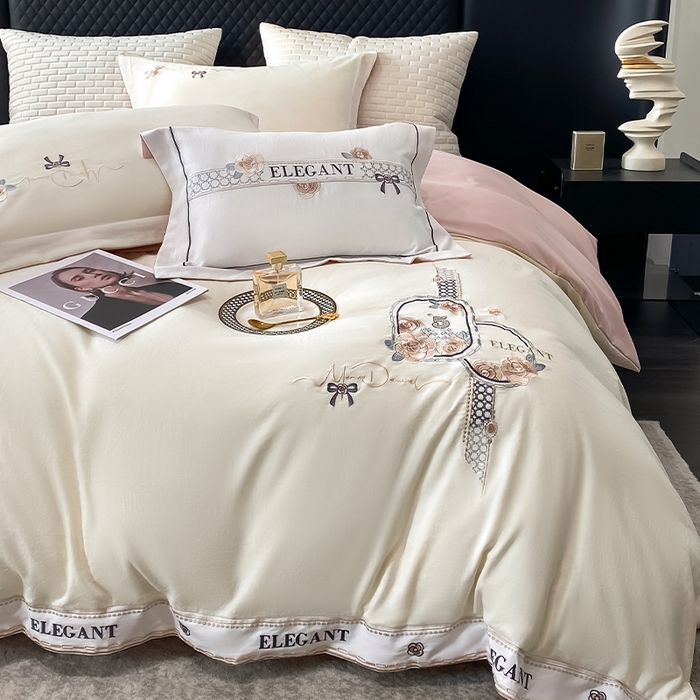 91家纺网 家纺一手货源 找家纺 棠颂 2025春夏全棉高奢优雅刺绣四件套--熙里（礼盒包装） 熙里-奶昔白